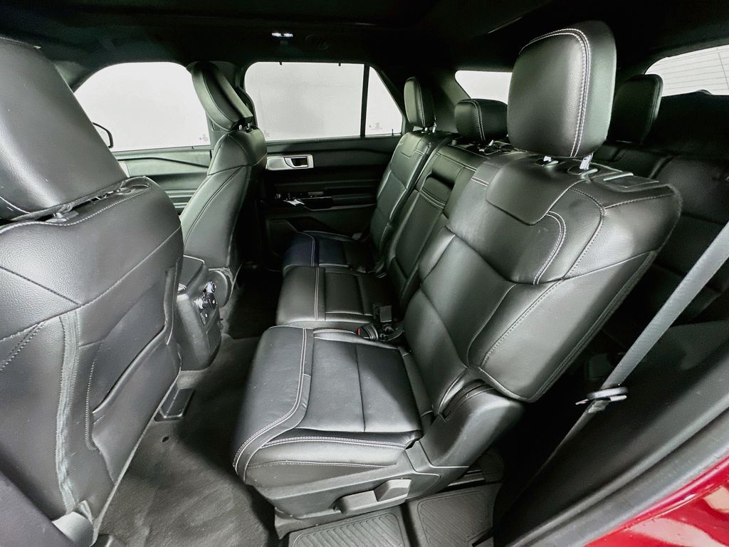Thumbnail: 2022 Ford Explorer - 25