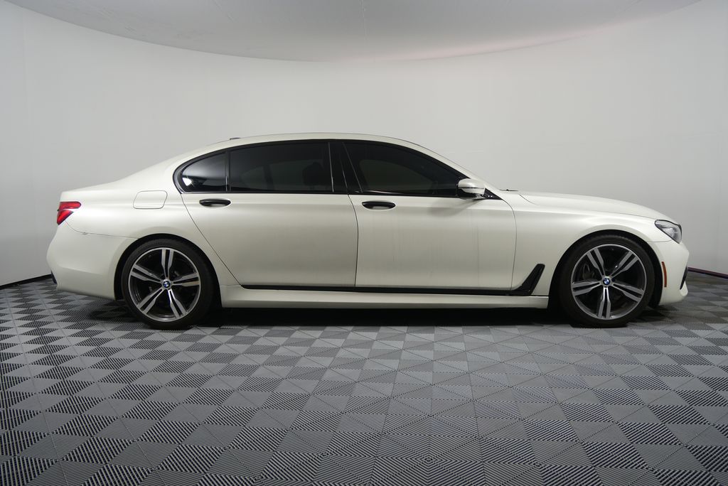 2018 BMW 7 Series 740i xDrive 2