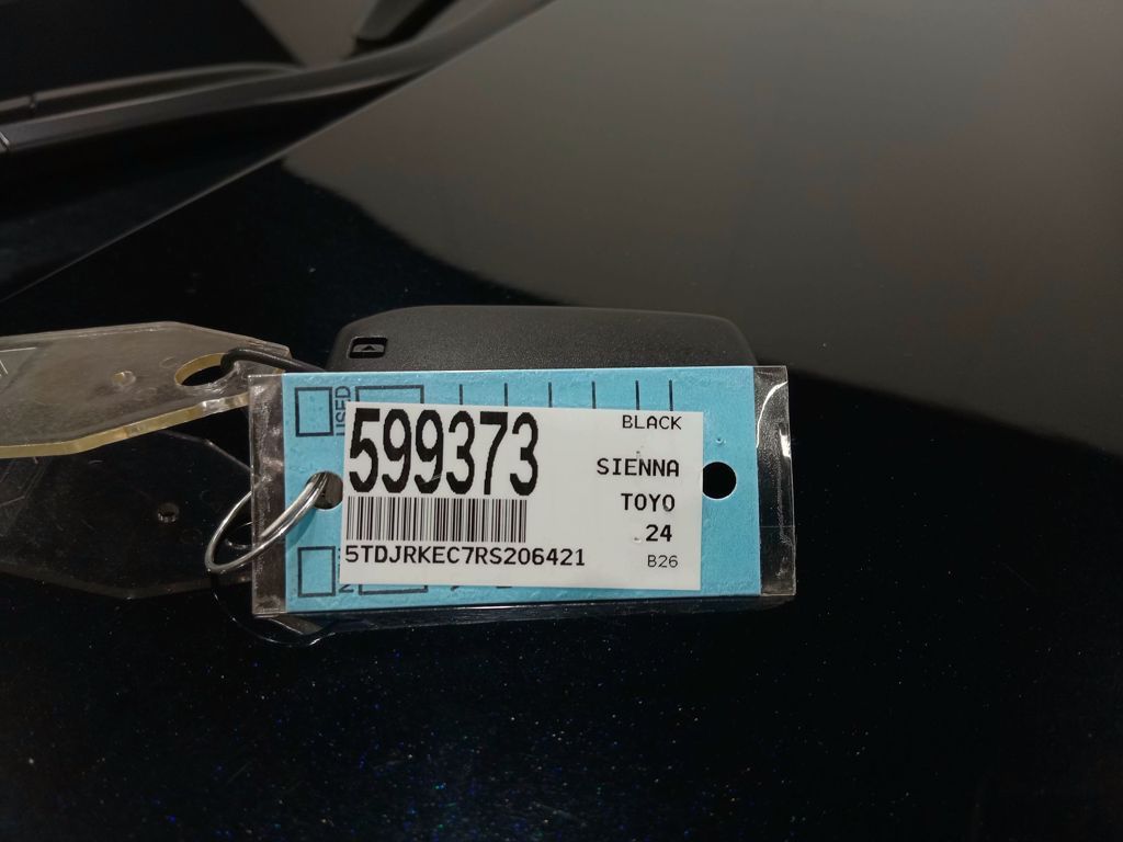 2024 Toyota Sienna XLE