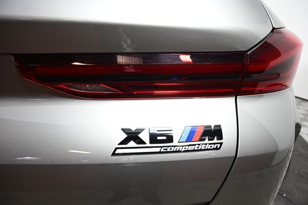 Thumbnail: 2022 BMW X6 - 10