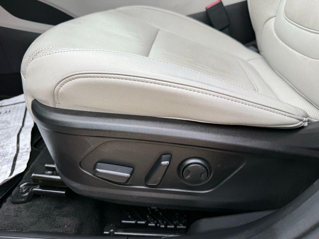 Thumbnail: 2022 Hyundai Tucson - 14