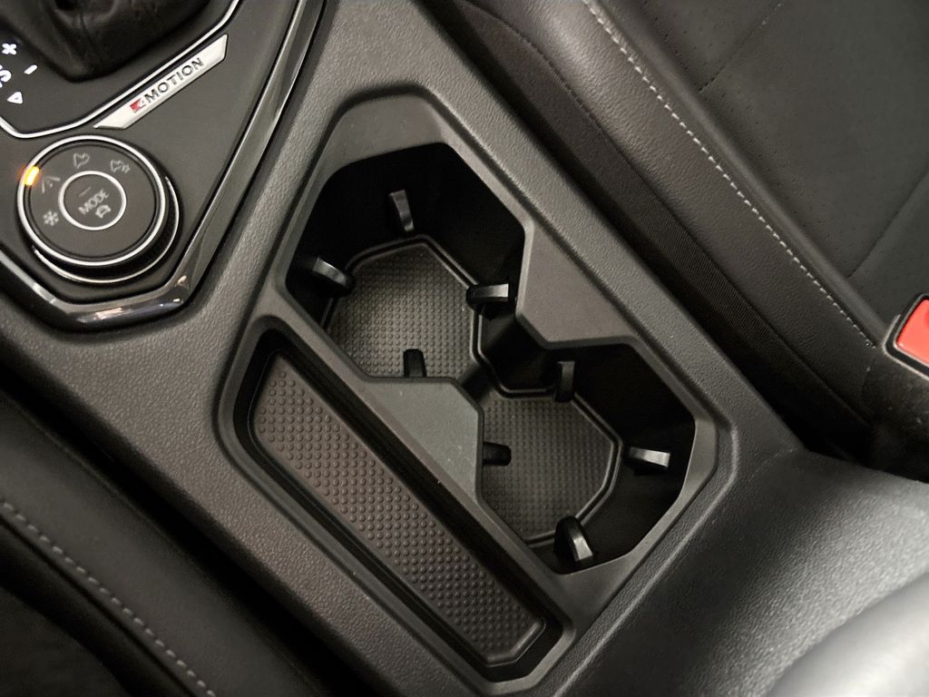 2018 Volkswagen Tiguan 2.0T SE