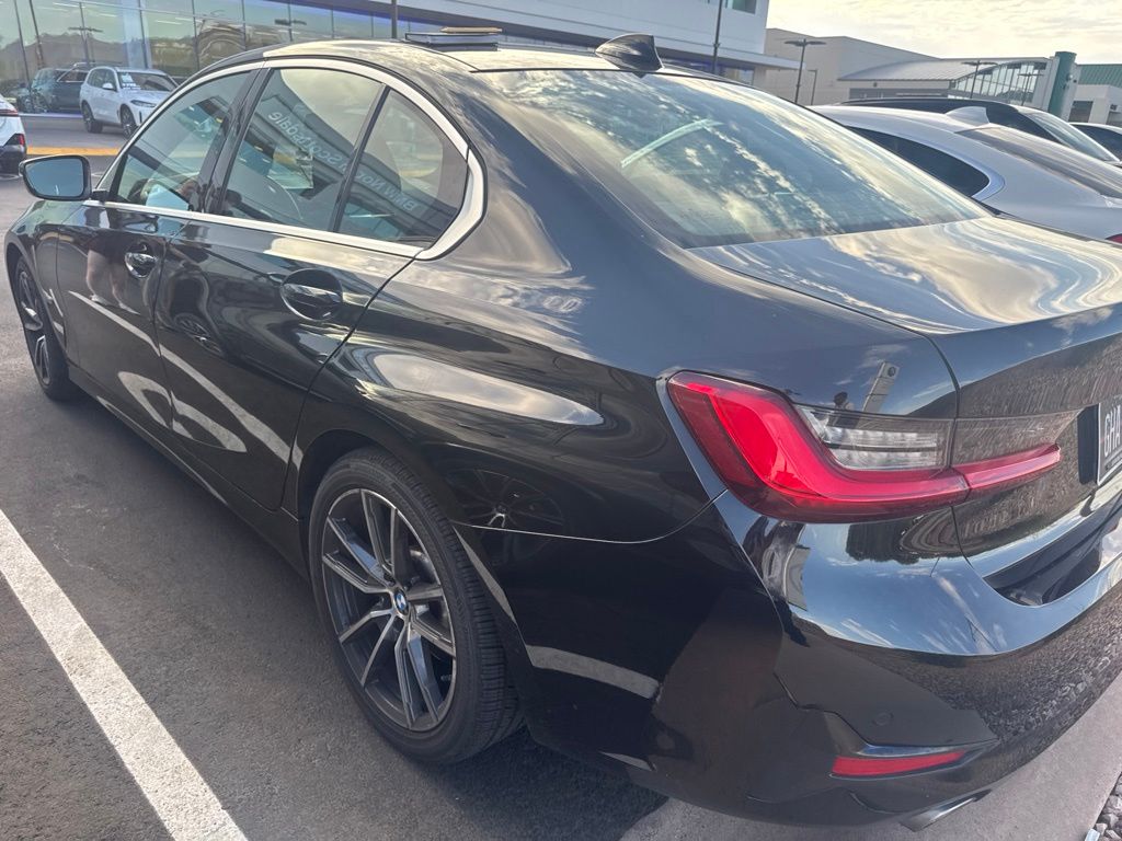 Thumbnail: 2020 BMW 3 Series - 4