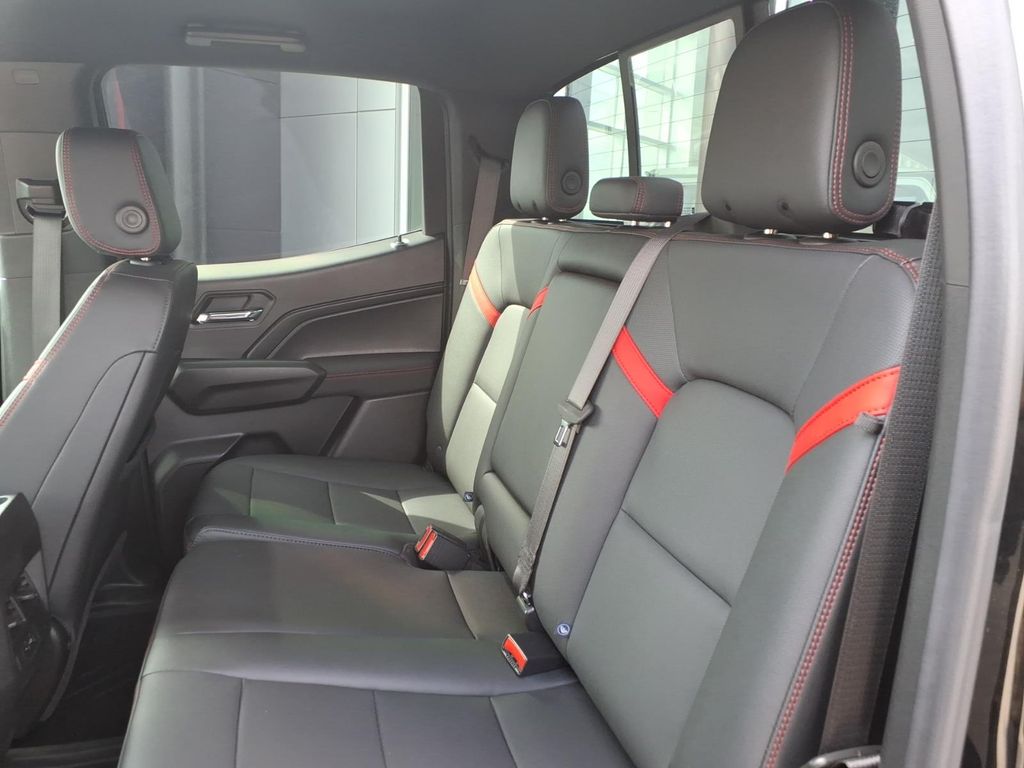 Used 2025 Black Chevrolet Z71 image 28