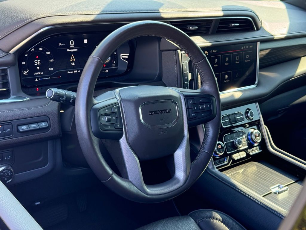 2022 GMC Yukon Denali 17