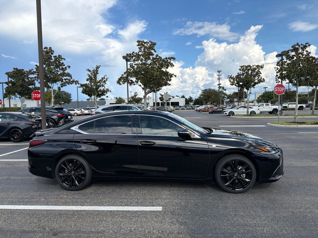 Thumbnail: 2024 Lexus ES - 2