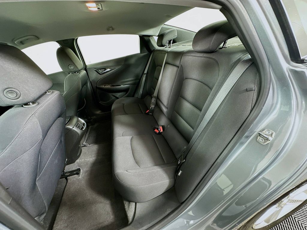 Thumbnail: 2024 Chevrolet Malibu - 23