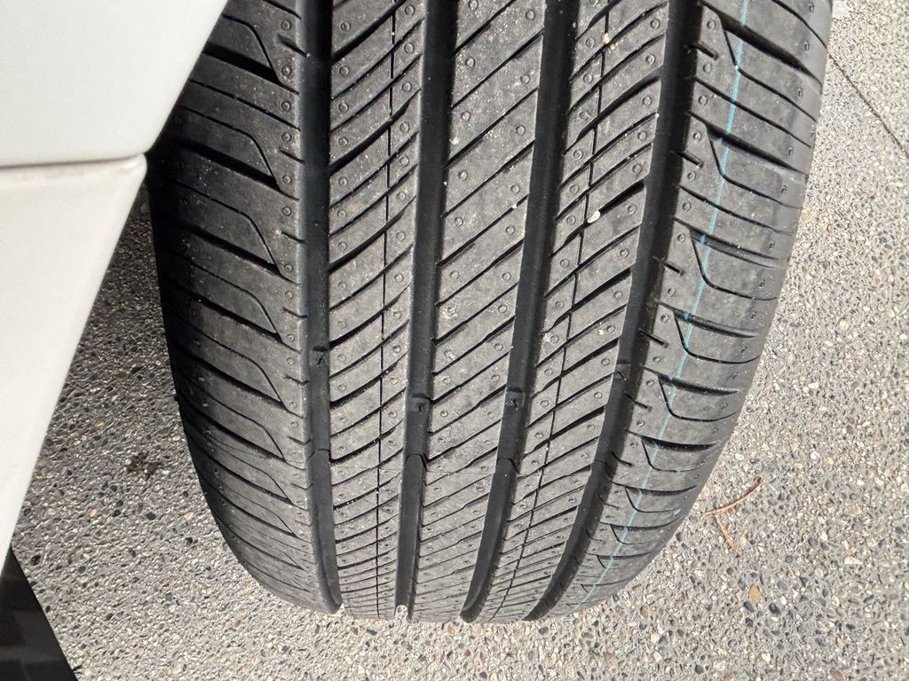 Thumbnail: 2023 Honda Civic - 26