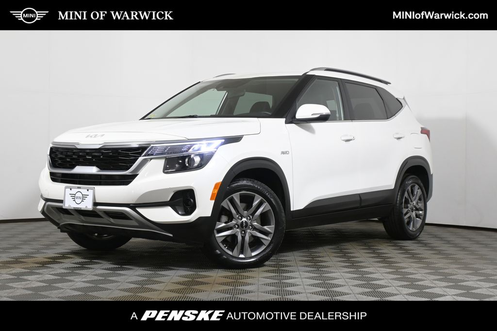 Snow White Pearl 2022 Kia Seltos S AWD SUV / Crossover All-Wheel Drive Continuously Variable Transmission