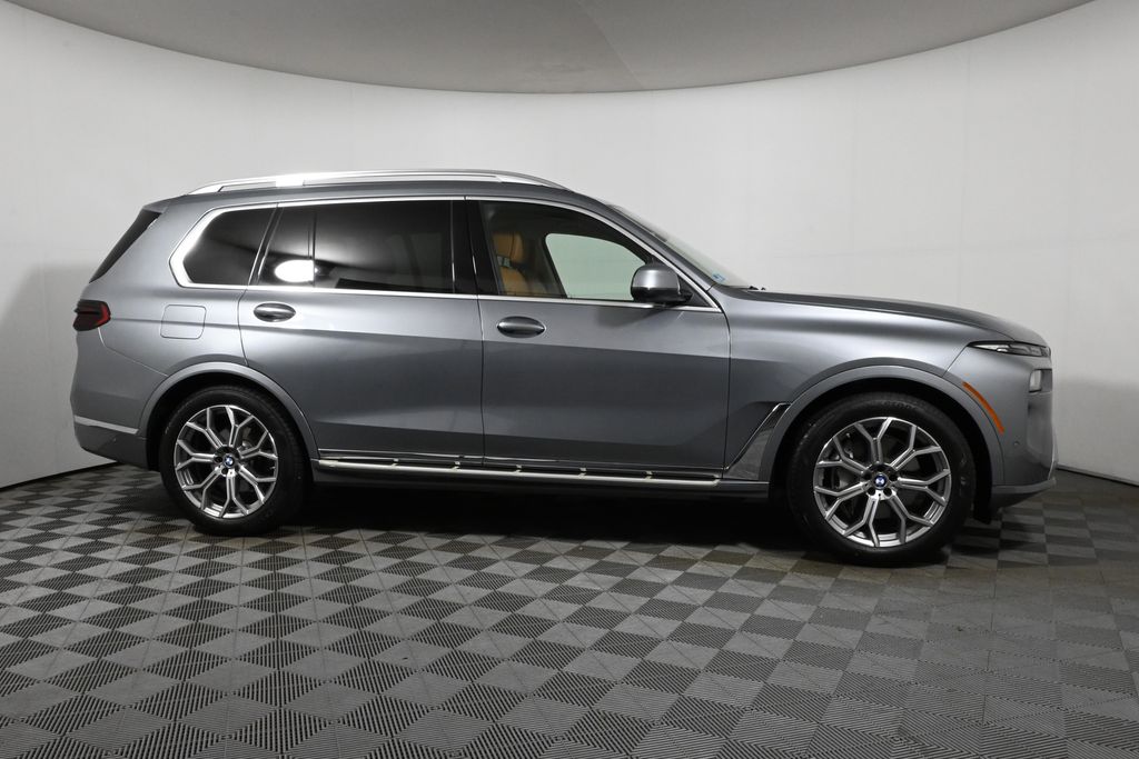 Thumbnail: 2024 BMW X7 - 8