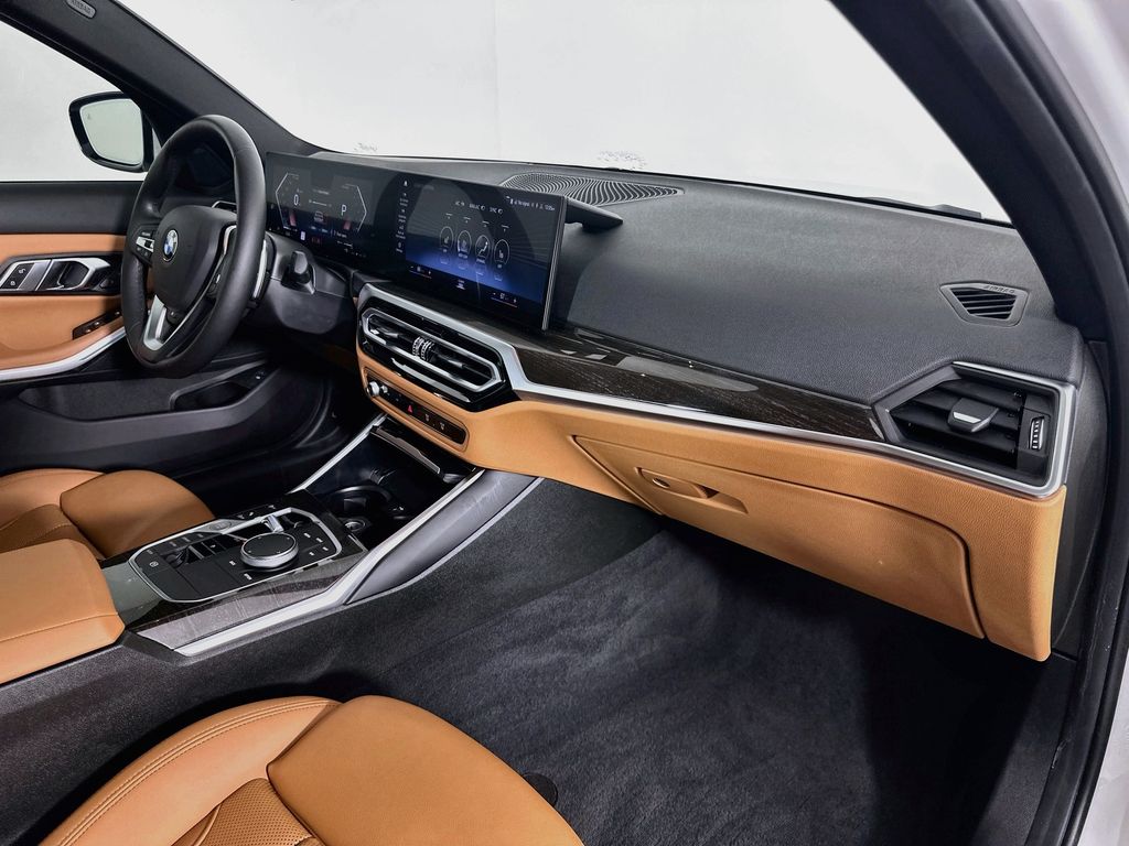 Thumbnail: 2023 BMW 3 Series - 30