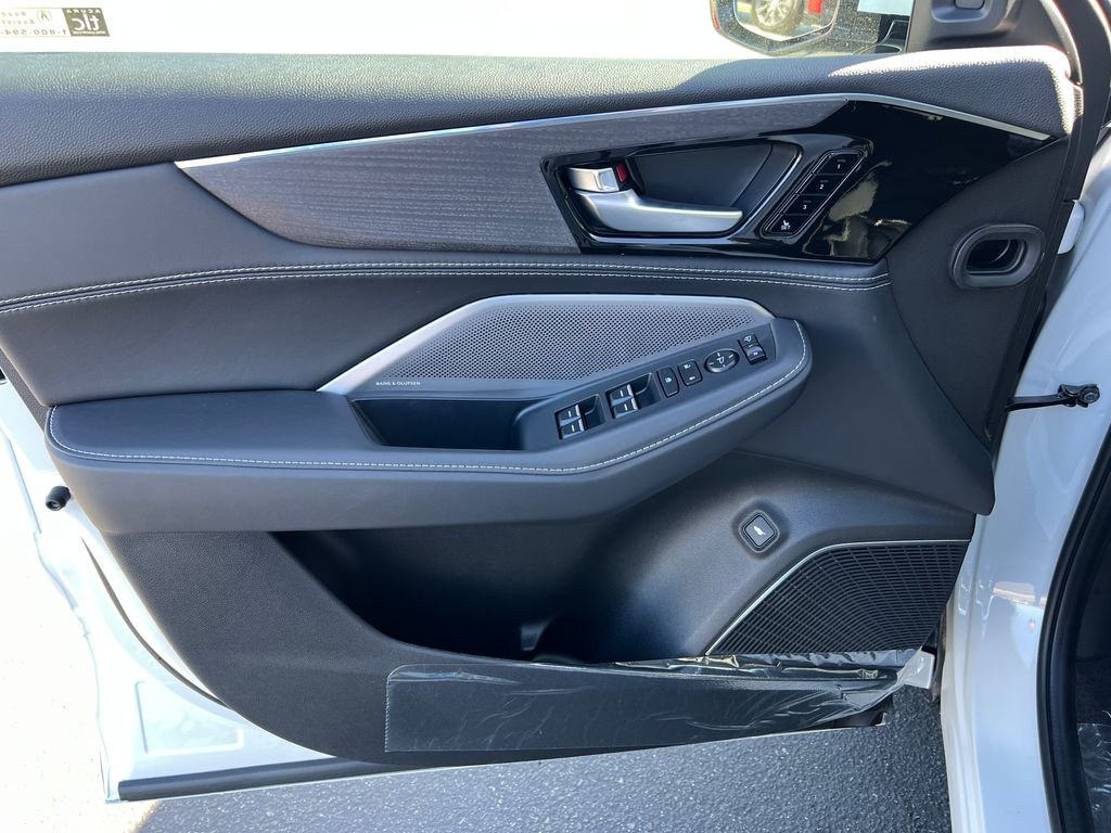 Thumbnail: 2026 Acura MDX - 12