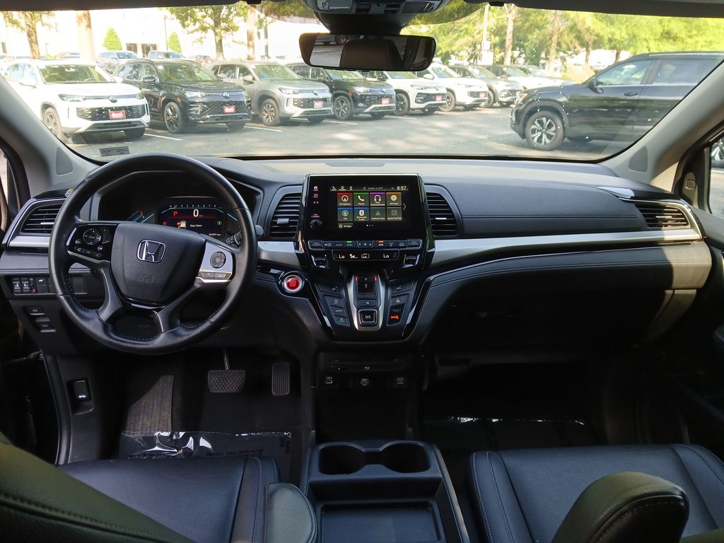 Used 2023  Honda Touring image 23