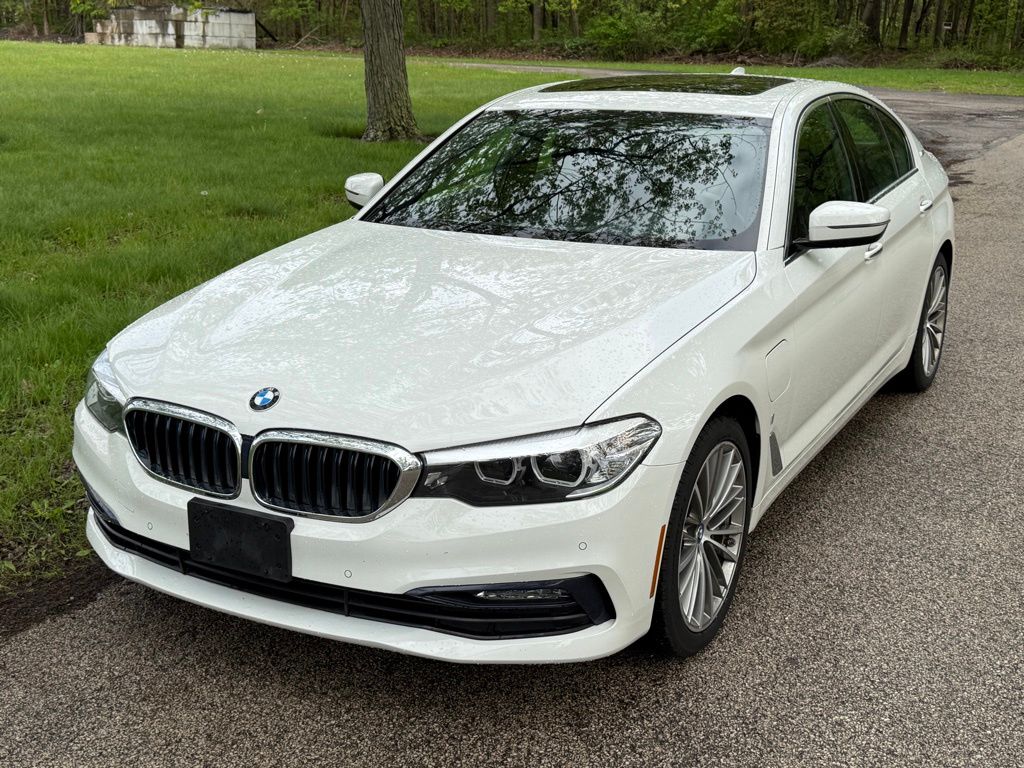 2018 BMW 5 Series 530e xDrive iPerformance Sedan AWD