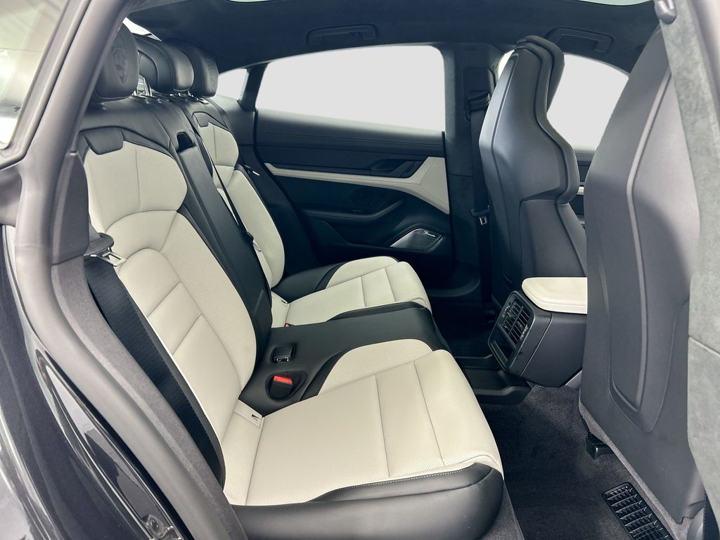 Thumbnail: 2026 Porsche Taycan - 23