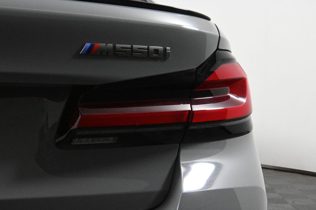 Thumbnail: 2023 BMW 5 Series - 13