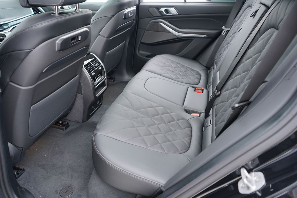 Thumbnail: 2026 BMW X5 - 19