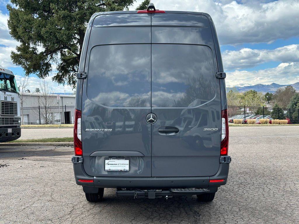 2024 Mercedes-Benz Sprinter 2500 Cargo 170 WB 4