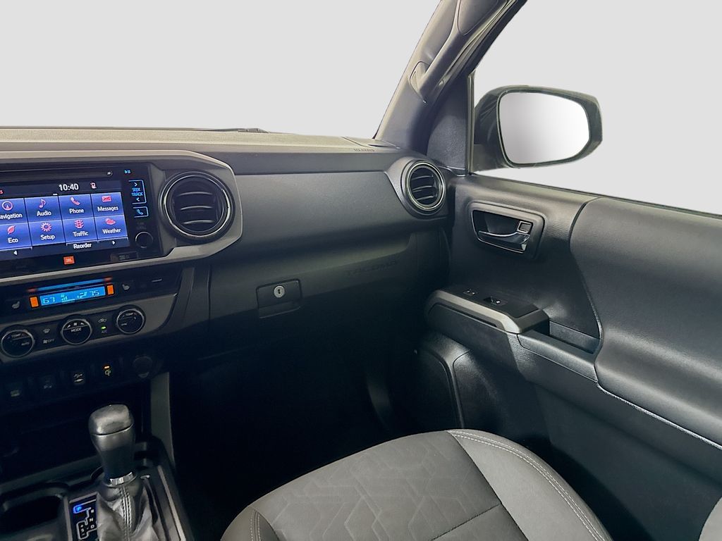2017 Toyota Tacoma TRD Off-Road photo