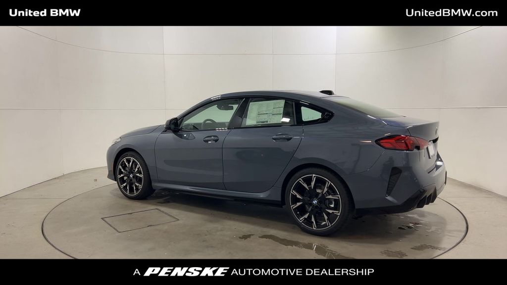 Thumbnail: 2026 BMW 2 Series - 6