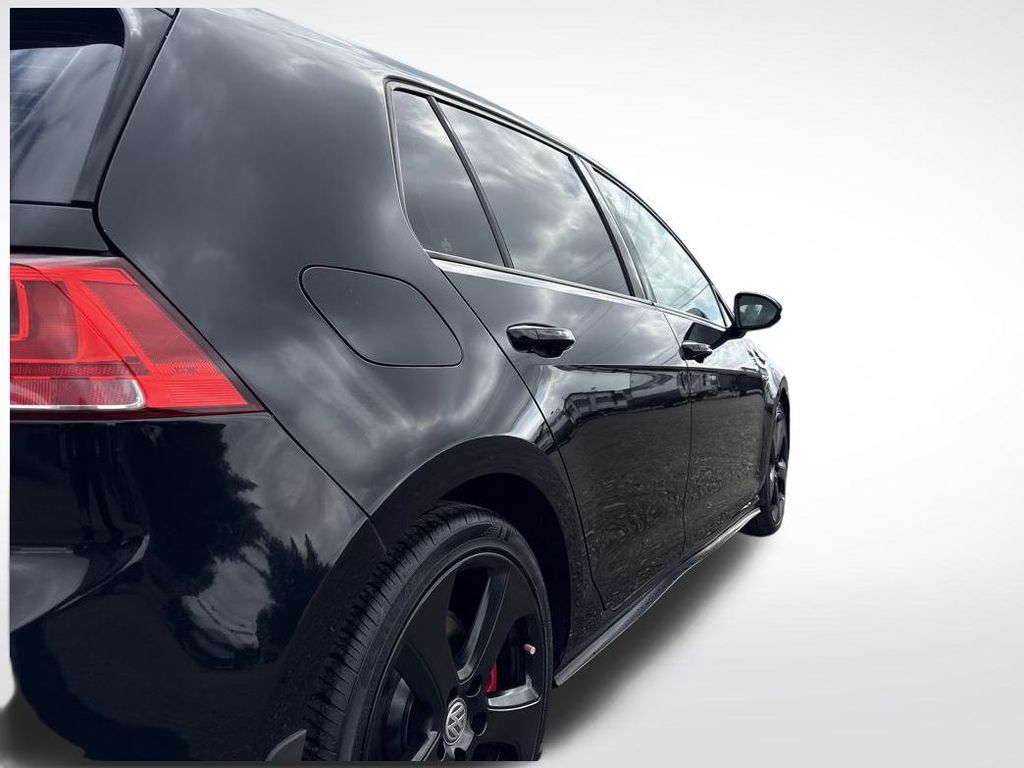 2015 Deep Black Pearl Volkswagen Golf GTI Autobahn FWD Hatchback
