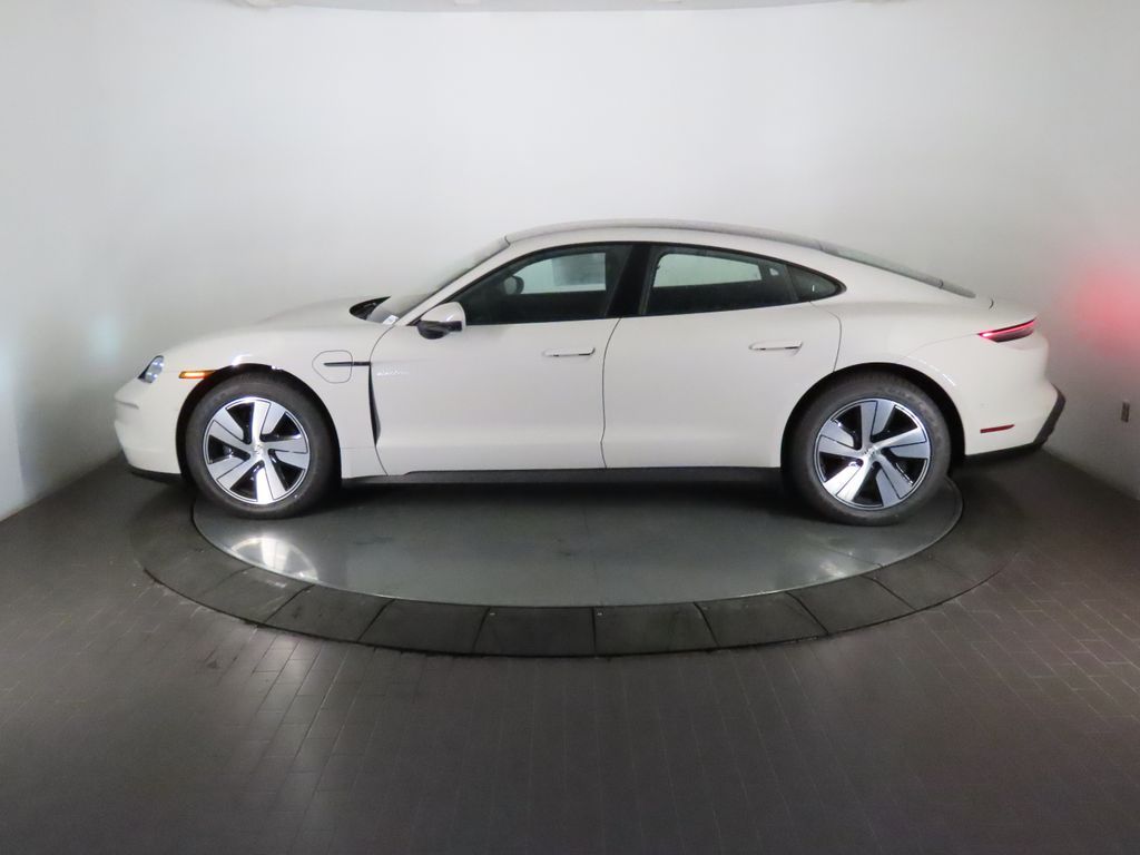 Thumbnail: 2026 Porsche Taycan - 2