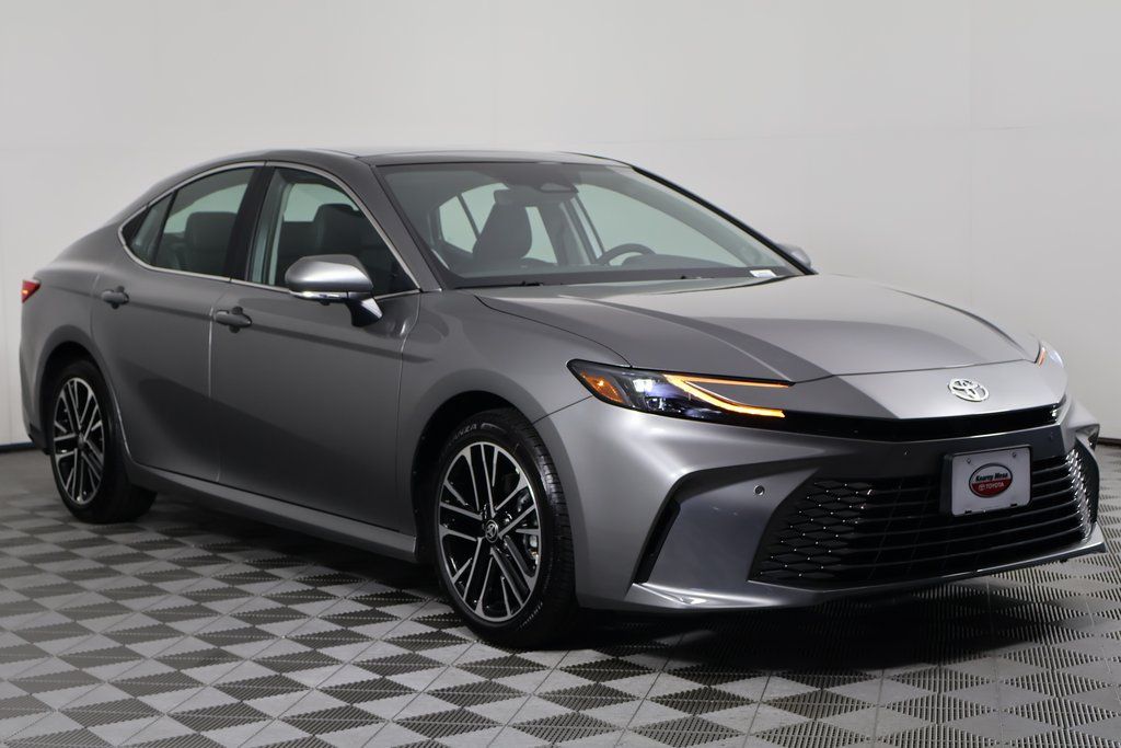 Thumbnail: 2025 Toyota Camry - 3