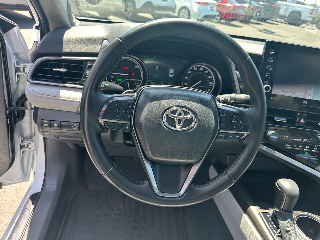 2023 Toyota Camry Hybrid XSE