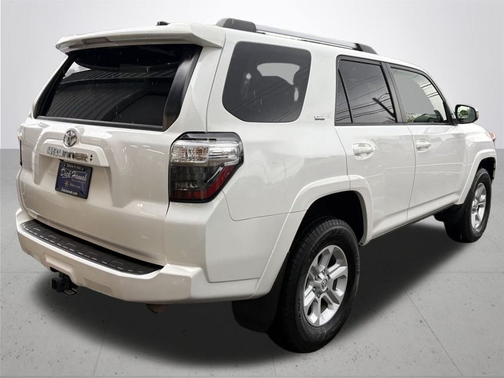 2022 Toyota 4Runner SR5