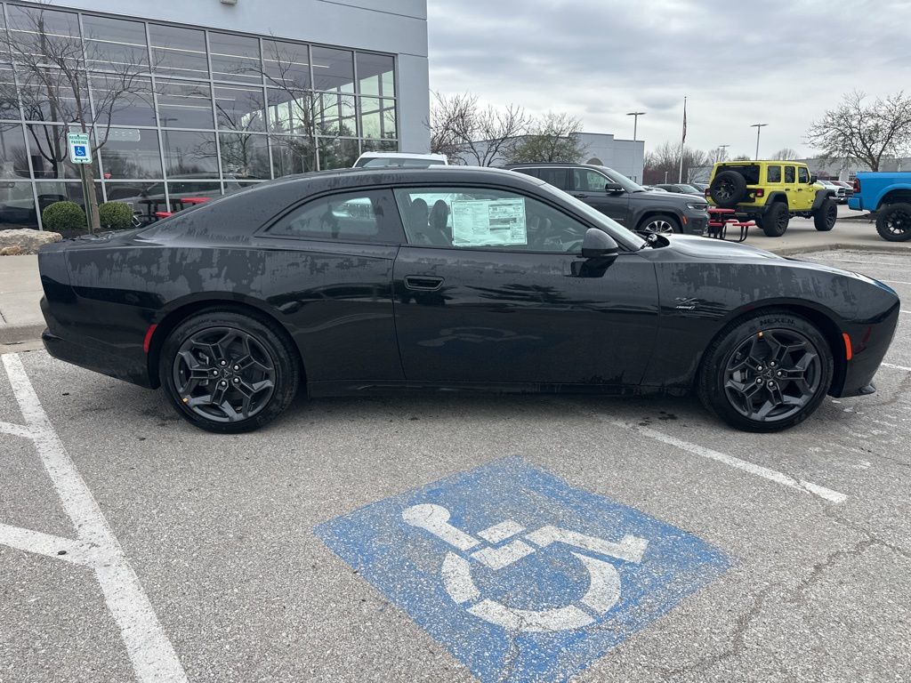 2025 Dodge Charger Daytona R/T - Photo 33