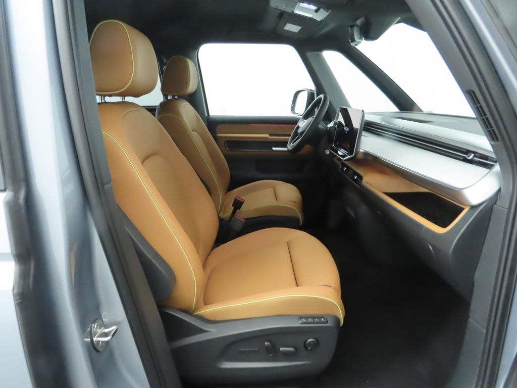 Thumbnail: 2025 Volkswagen ID.Buzz - 23