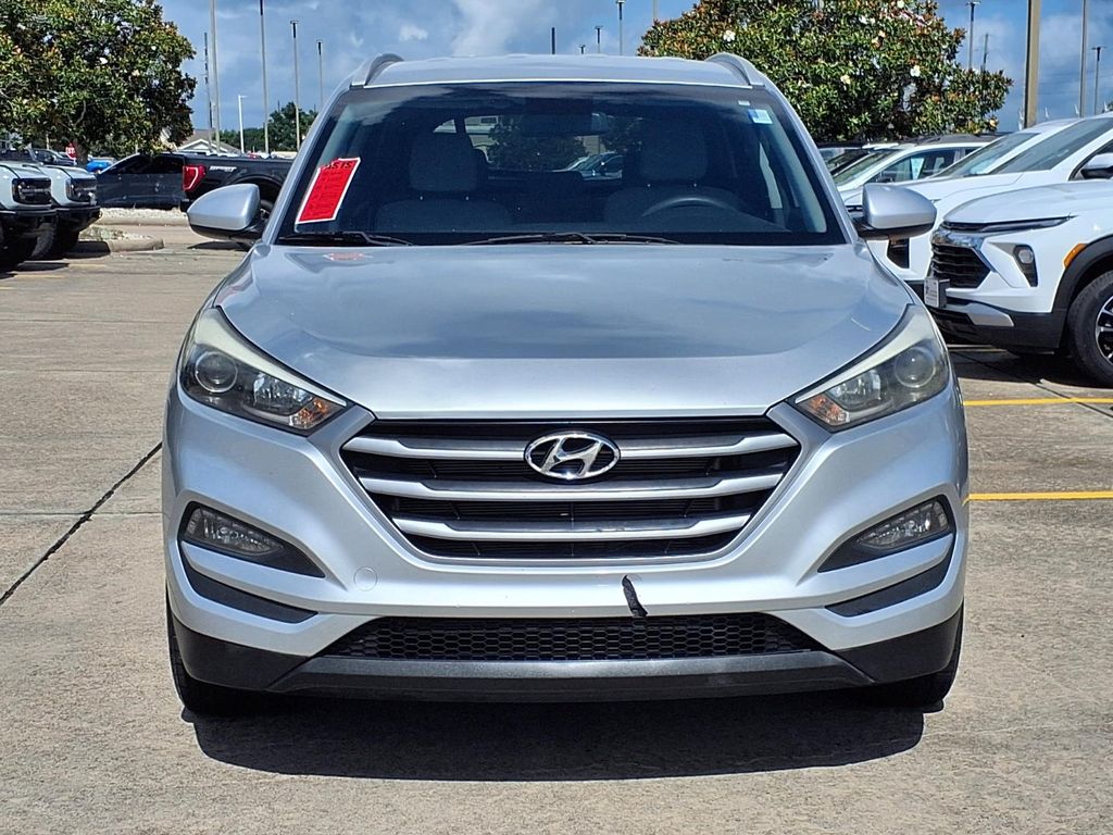 2017 Hyundai Tucson SE Silver at Baytown Hyundai
