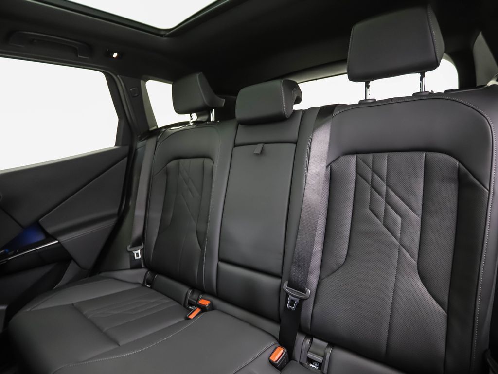Thumbnail: 2026 BMW X3 - 22