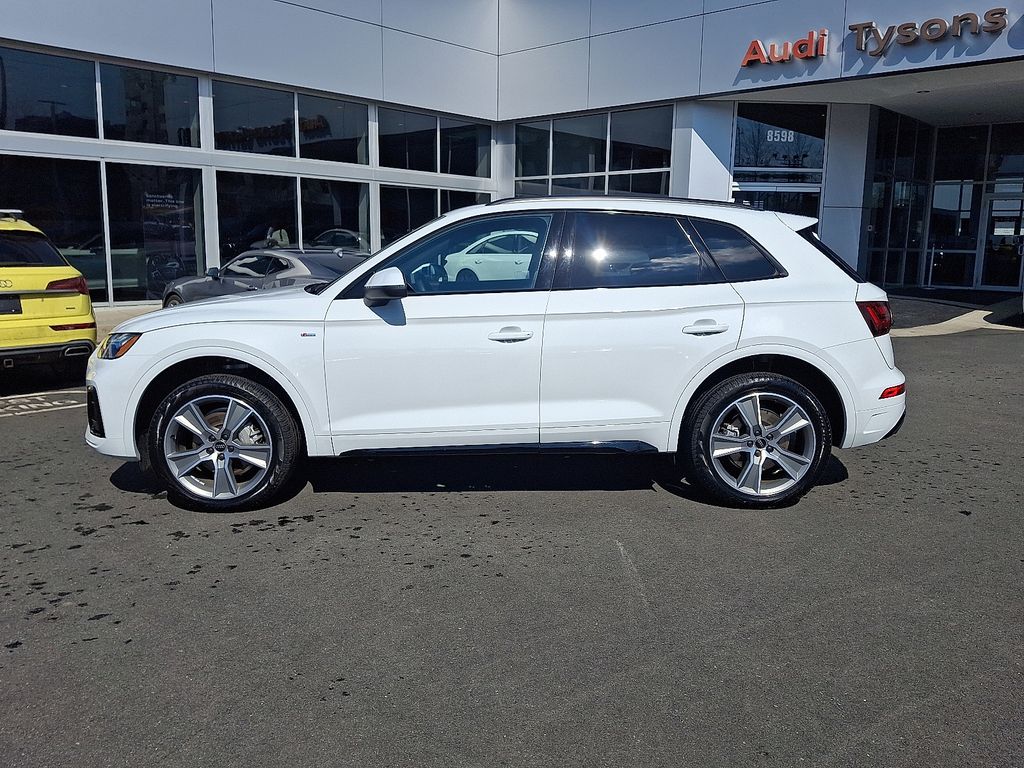 Thumbnail: 2025 Audi Q5 - 7