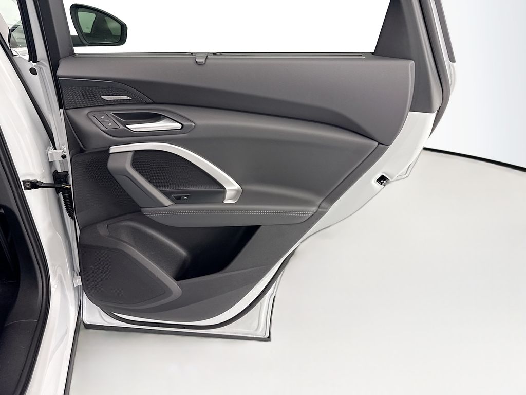 Thumbnail: 2026 Audi Q5 - 26