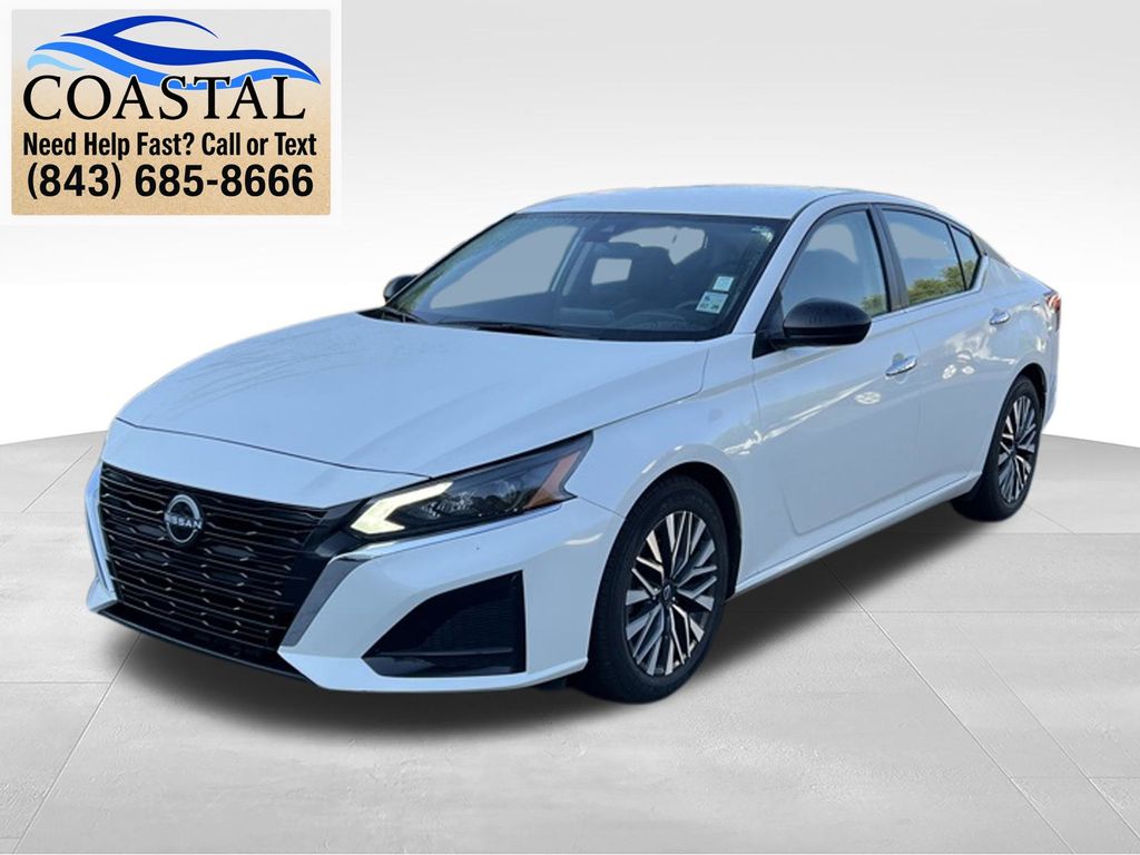 2024 Nissan Altima 2.5 SV White at Lugoff Nissan