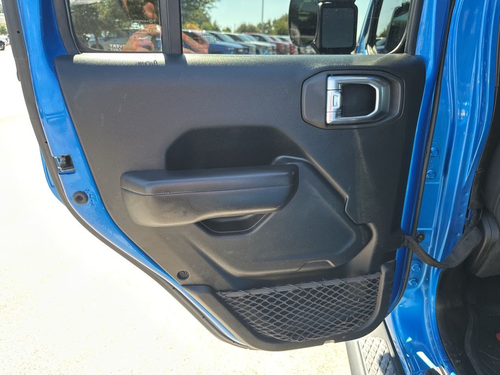 Used Car 2021 Jeep Gladiator  Sport For Sale Under $35,000 In Austin, Texas