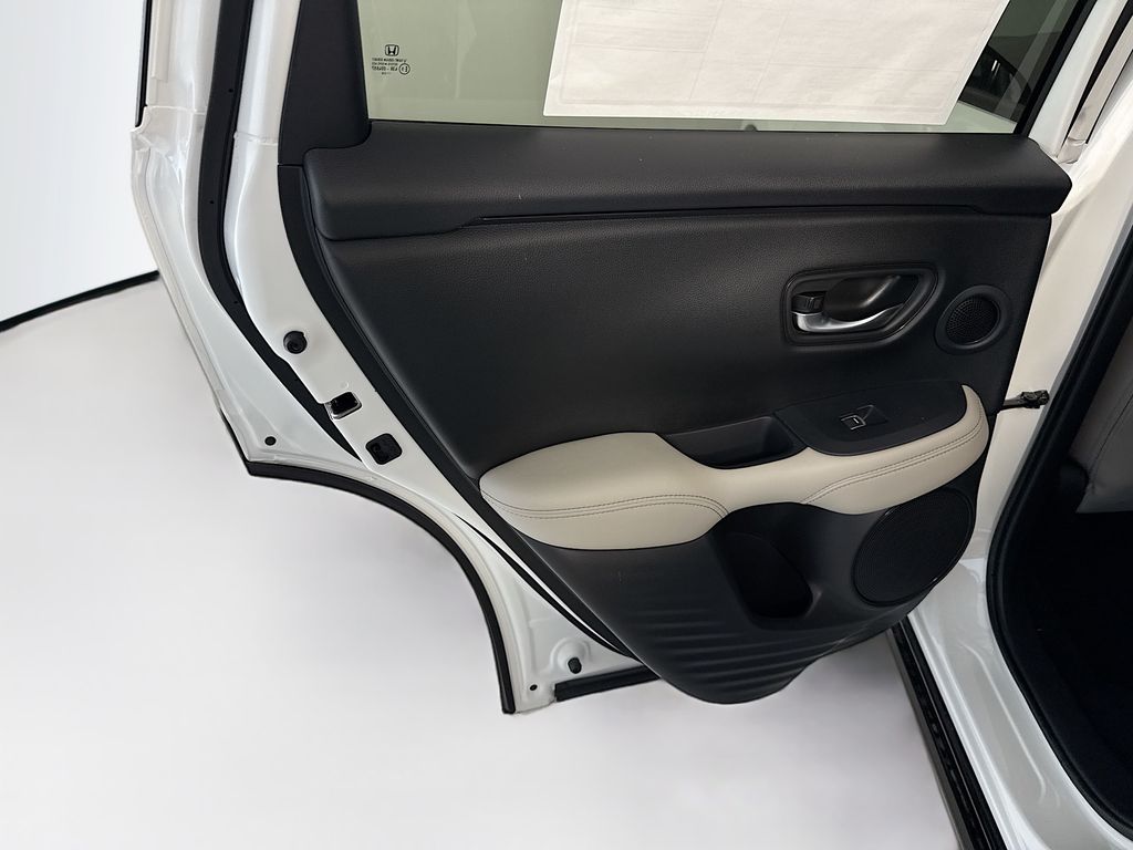 Thumbnail: 2027 Honda HR-V - 26
