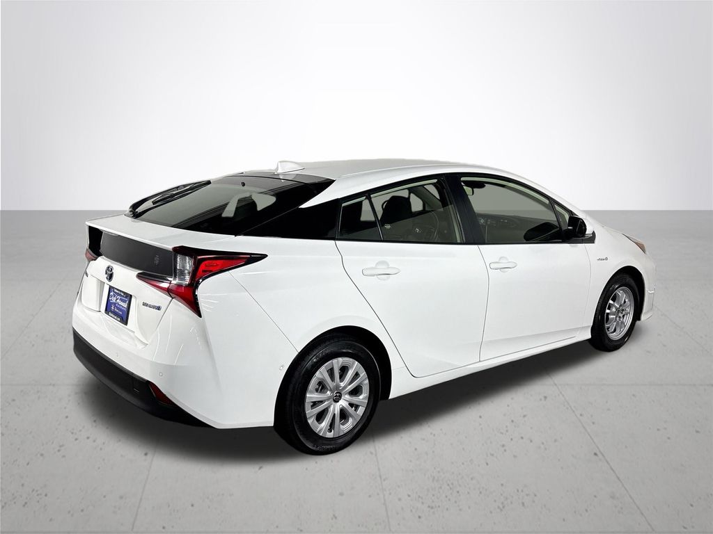 2021 Toyota Prius L