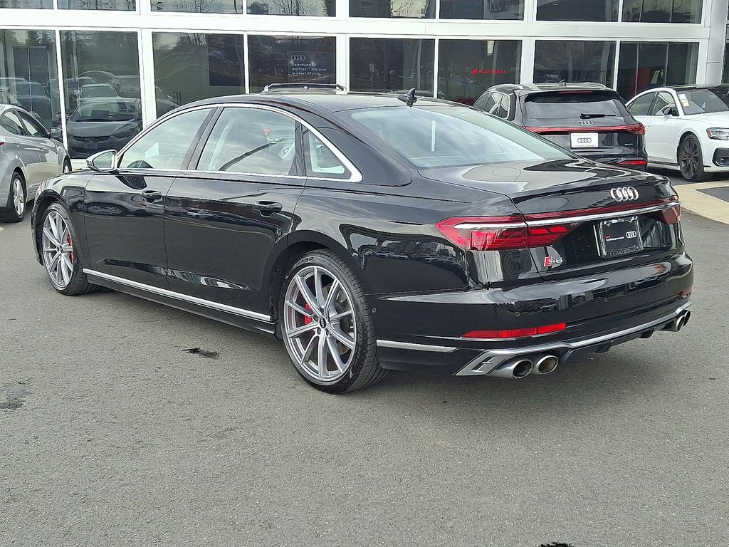 Thumbnail: 2023 Audi S8 - 6