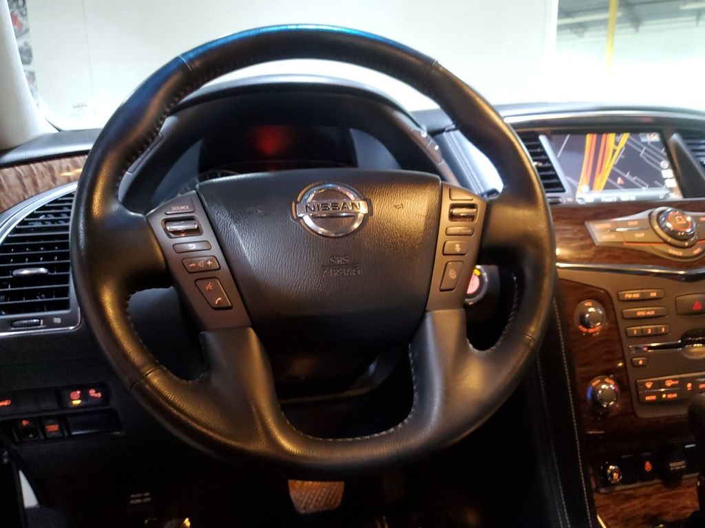 2017 Nissan Armada Platinum photo