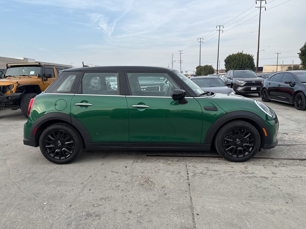 2022 MINI Cooper Signature 4