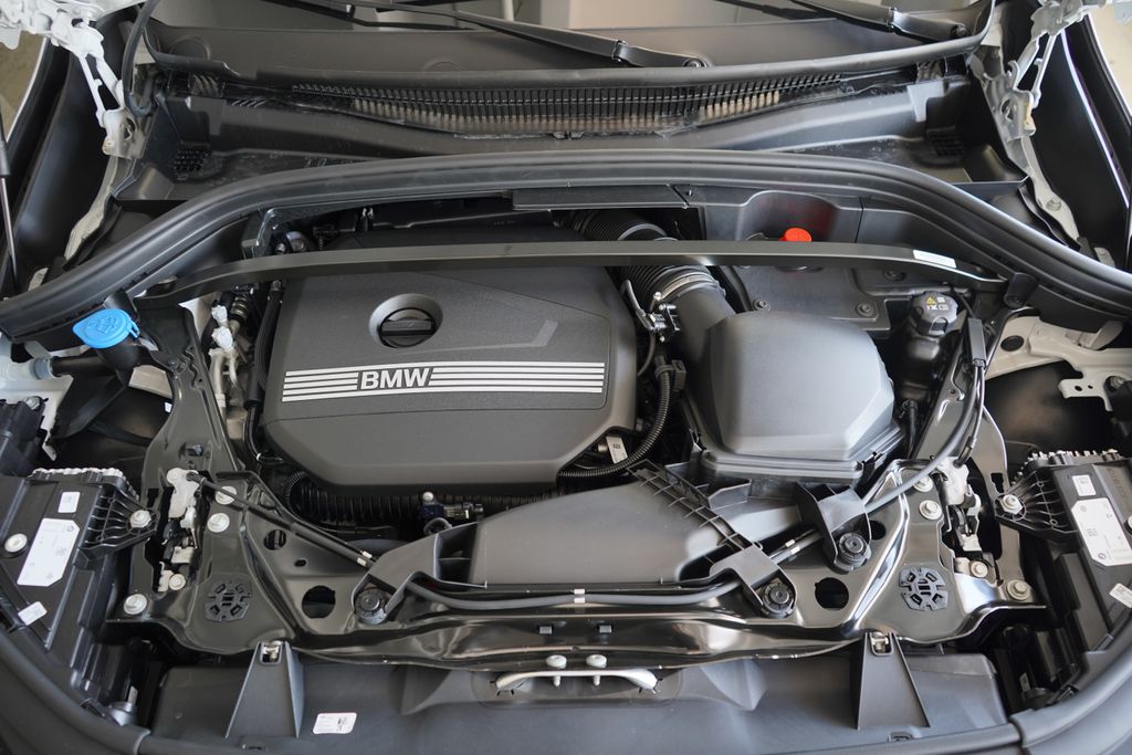 Thumbnail: 2025 BMW X1 - 21