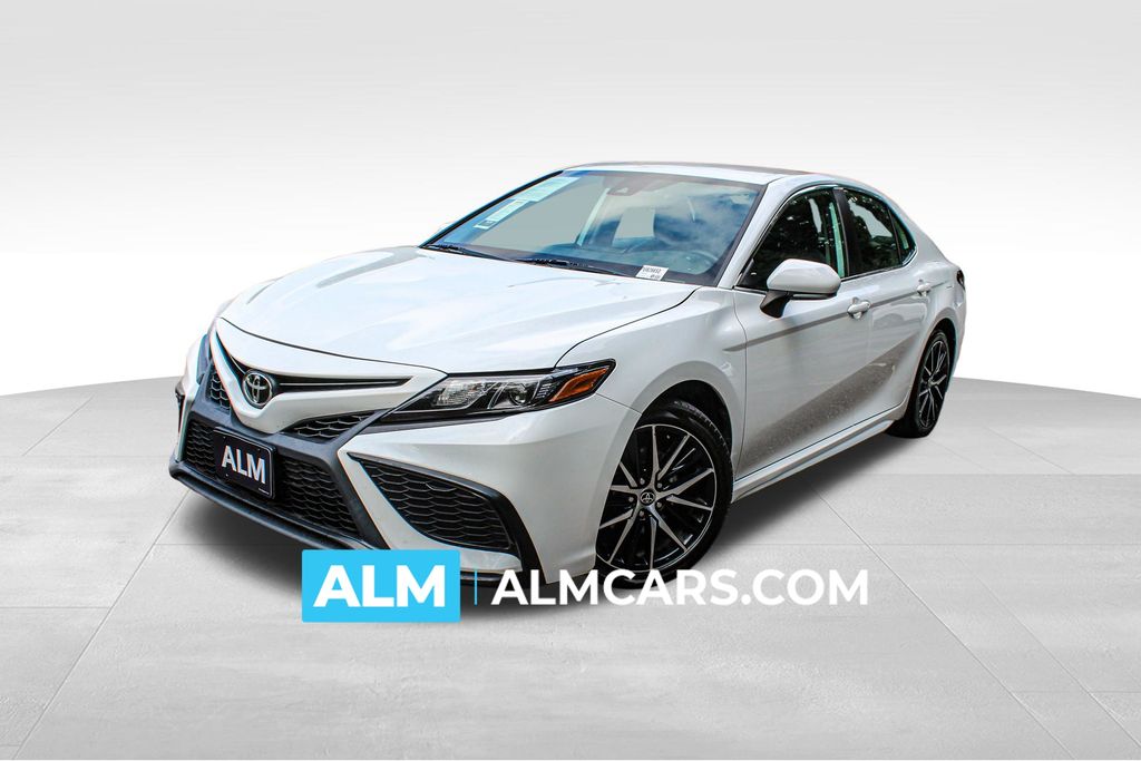 2023 Toyota Camry SE