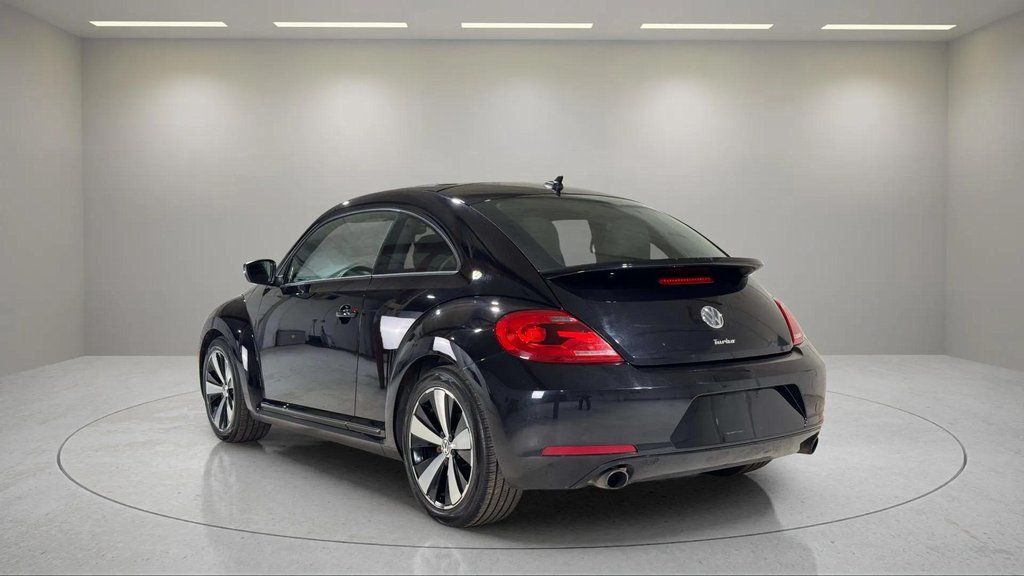Used 2012 Black Uni Volkswagen 2.0 TSi image 15