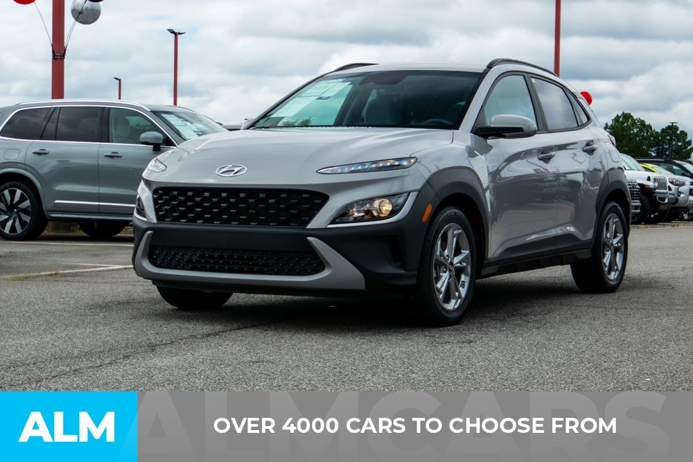 2023 Hyundai Kona SEL photo 2