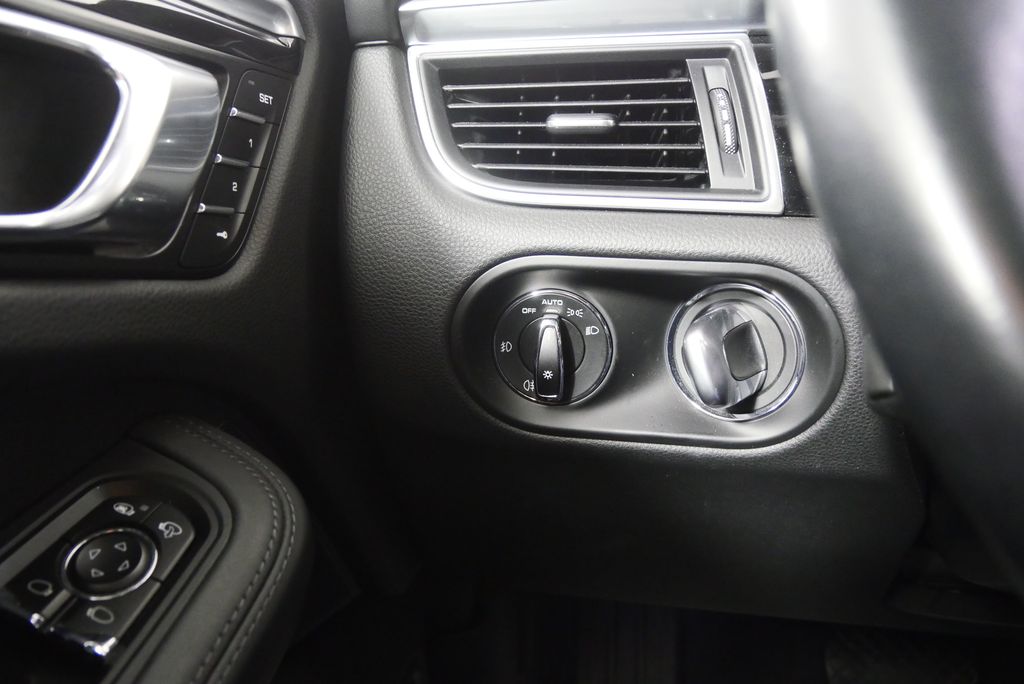2018 Porsche Macan Turbo 19