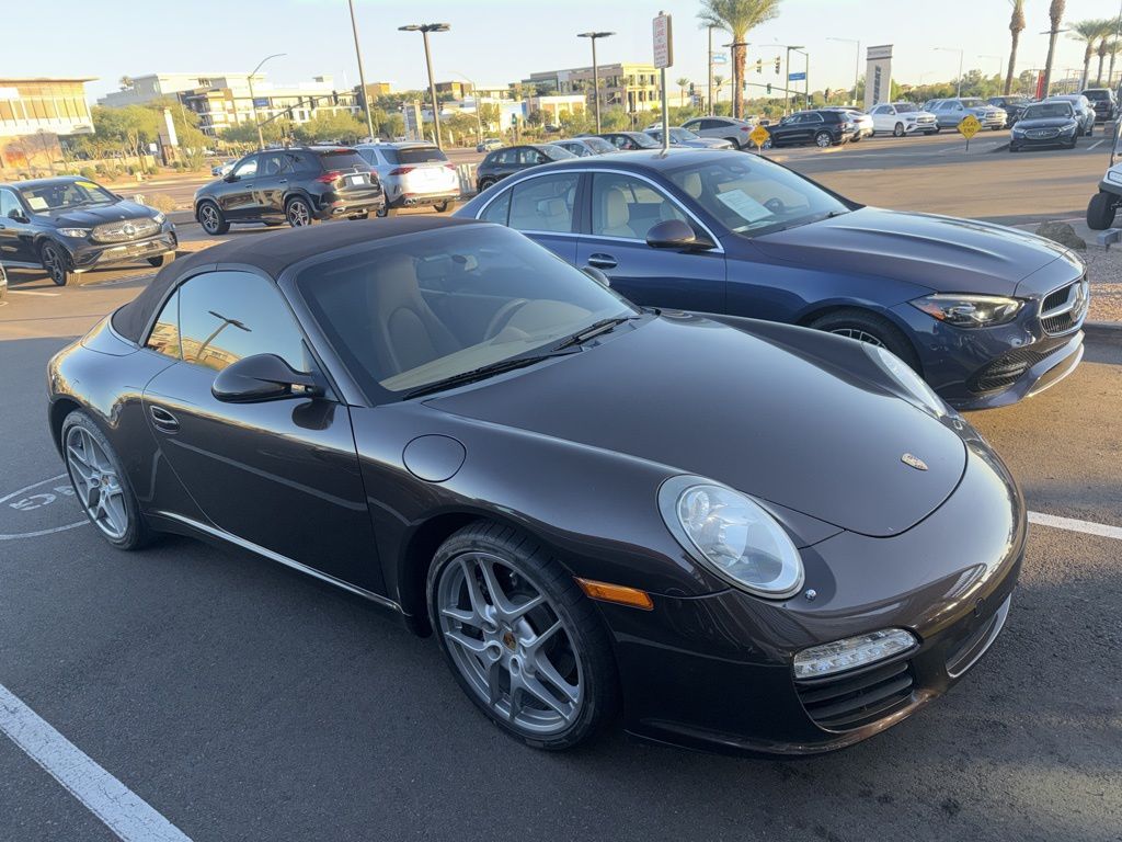 Thumbnail: 2010 Porsche 911 - 2