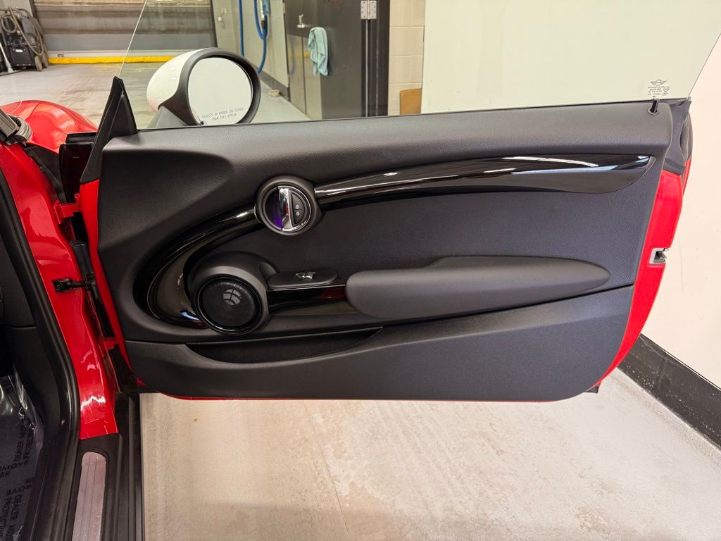 2019 MINI Cooper  22
