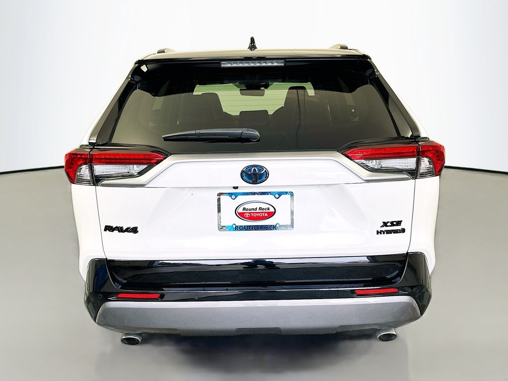 Thumbnail: 2021 Toyota RAV4 - 6